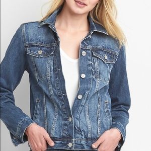 Gap Icon Denim Jacket in Saddle Blue 🦋